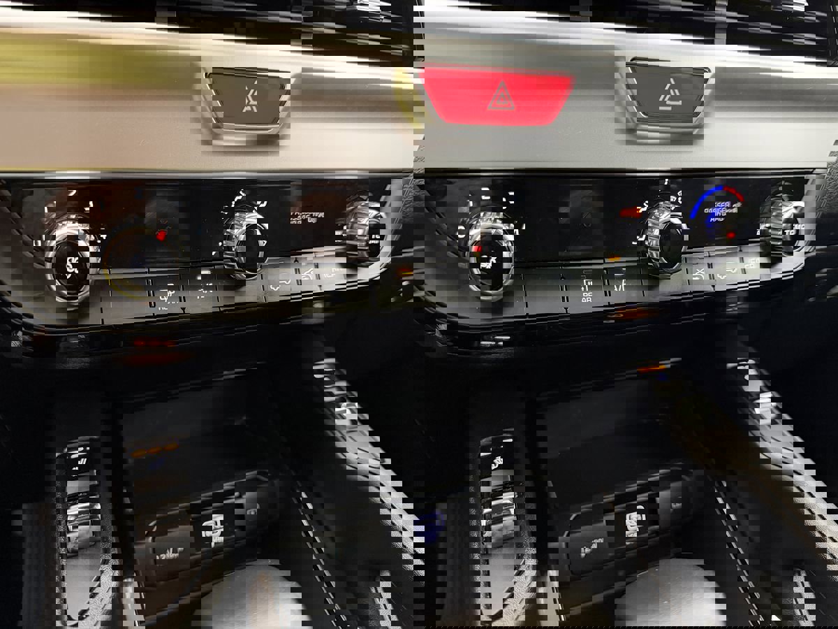 Used 2020 Kia Telluride S w/ S 8 Passenger Seating Package AWD/4WD image 24