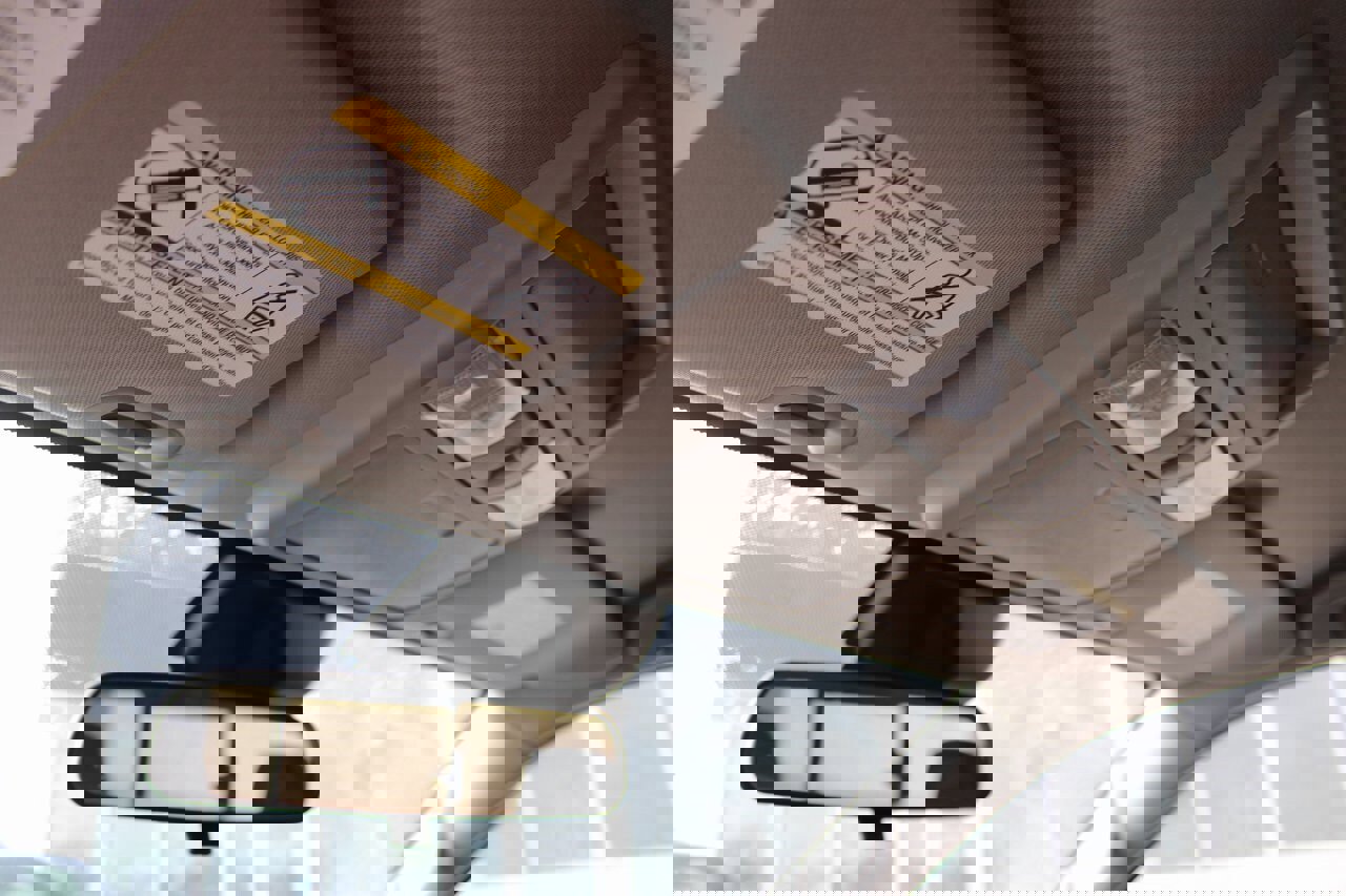 Used 2023 Nissan Frontier SV w/ SV Convenience Package image 27