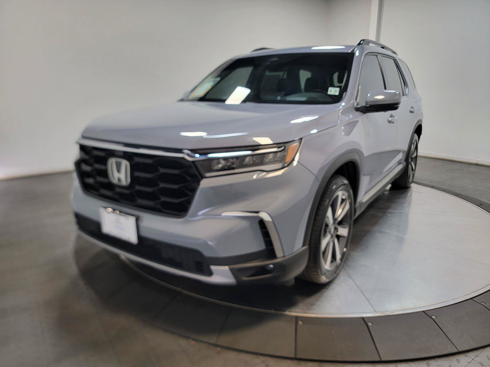 Used 2023 Honda Pilot Elite image 5