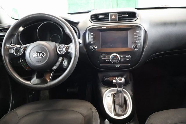 Used 2019 Kia Soul + image 12