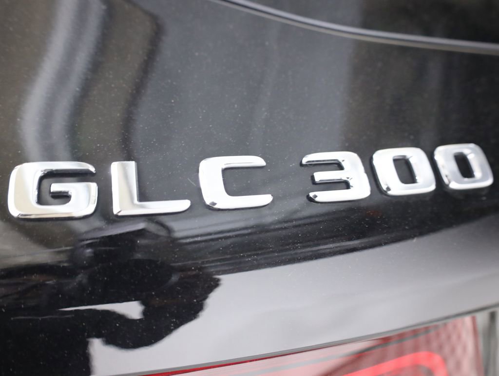 Used 2020 Mercedes-Benz GLC 300 4MATIC image 77