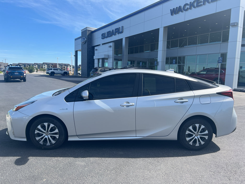 Used 2020 Toyota Prius XLE w/ Advanced Technology Package AWD/4WD image 2
