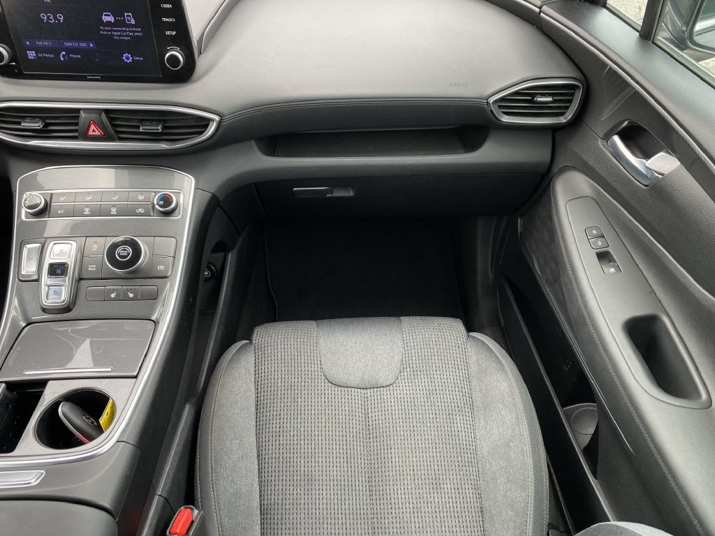 Used 2022 Hyundai Santa Fe SEL FWD image 18