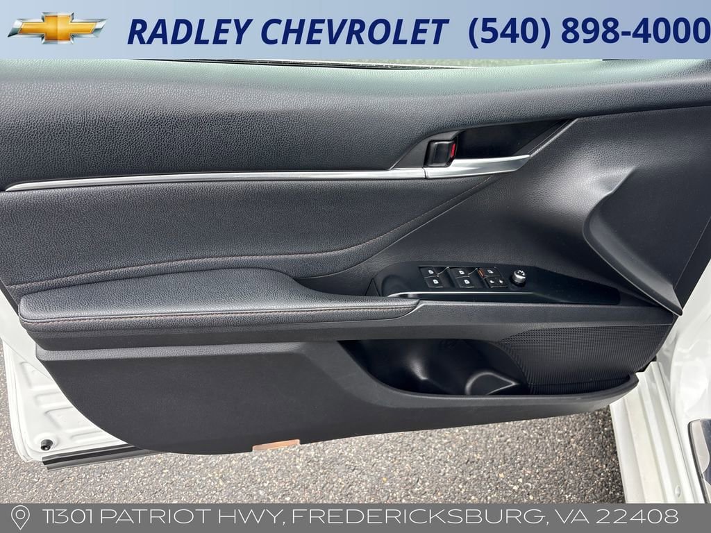 Used 2018 Toyota Camry XLE w/ Driver Assist Package FWD image 5