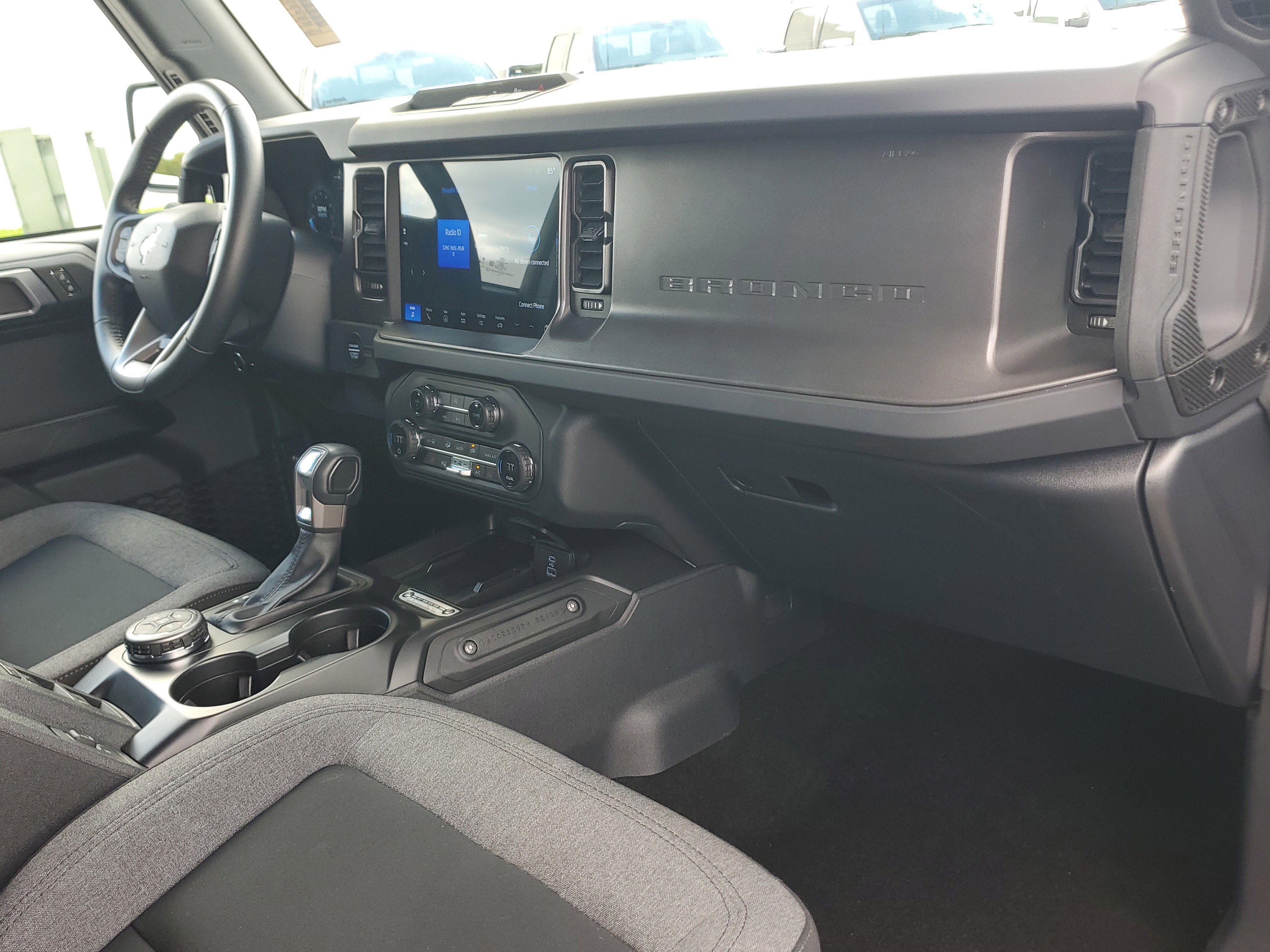 Used 2025 Ford Bronco Big Bend image 19