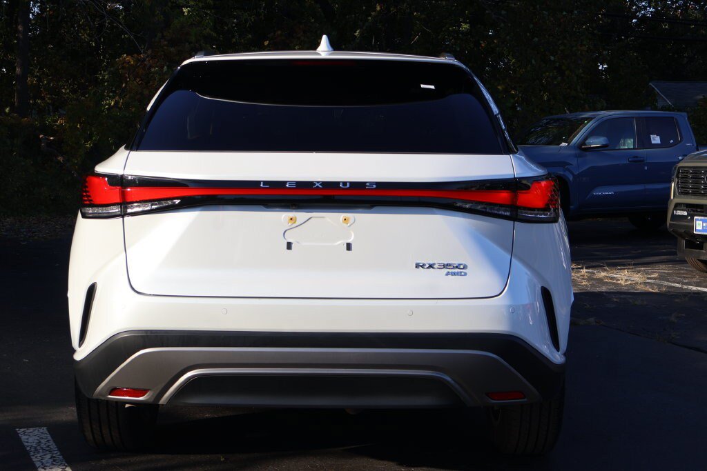 Used 2025 Lexus RX 350 Premium w/ Accessory Package AWD/4WD image 6