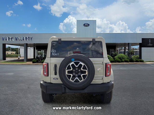 New 2026 Ford Bronco Outer Banks AWD/4WD image 4