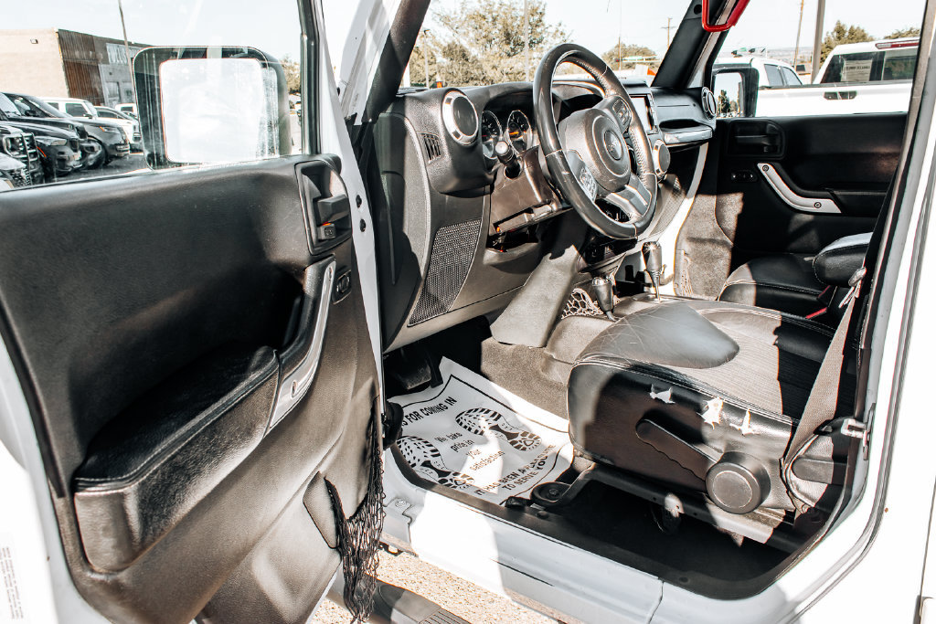 Used 2015 Jeep Wrangler Unlimited Sport AWD/4WD image 11