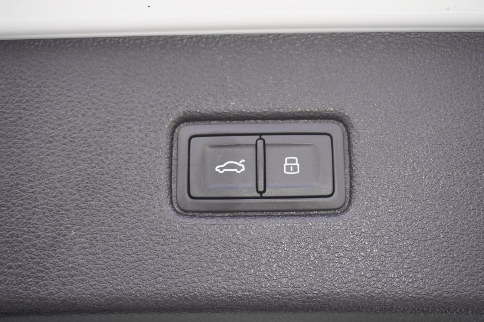 Used 2022 Audi Q7 3.0T Premium AWD/4WD image 9