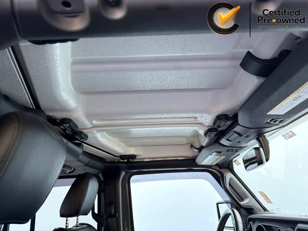 Certified 2022 Jeep Gladiator Overland AWD/4WD image 37