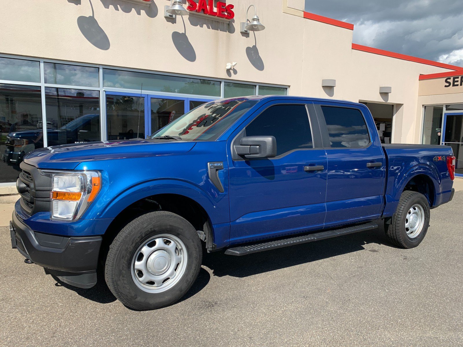 Used 2022 Ford F150 XL w/ Equipment Group 101A High AWD/4WD image 1