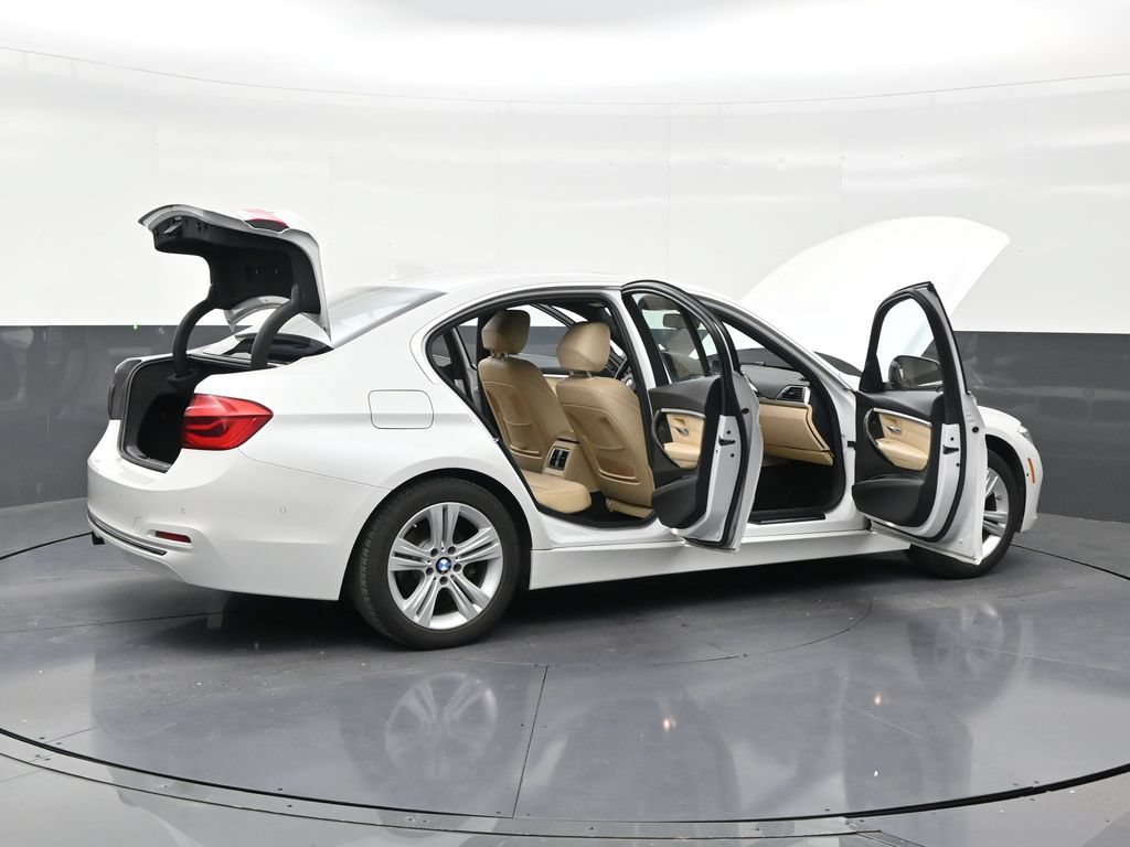 Used 2018 BMW 330i Sedan RWD image 28