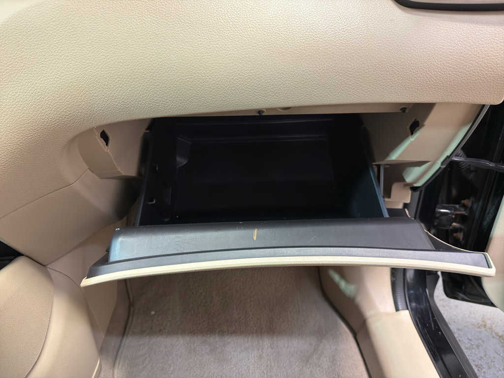 Used 2014 Nissan Rogue SL w/ SL Premium Package image 25