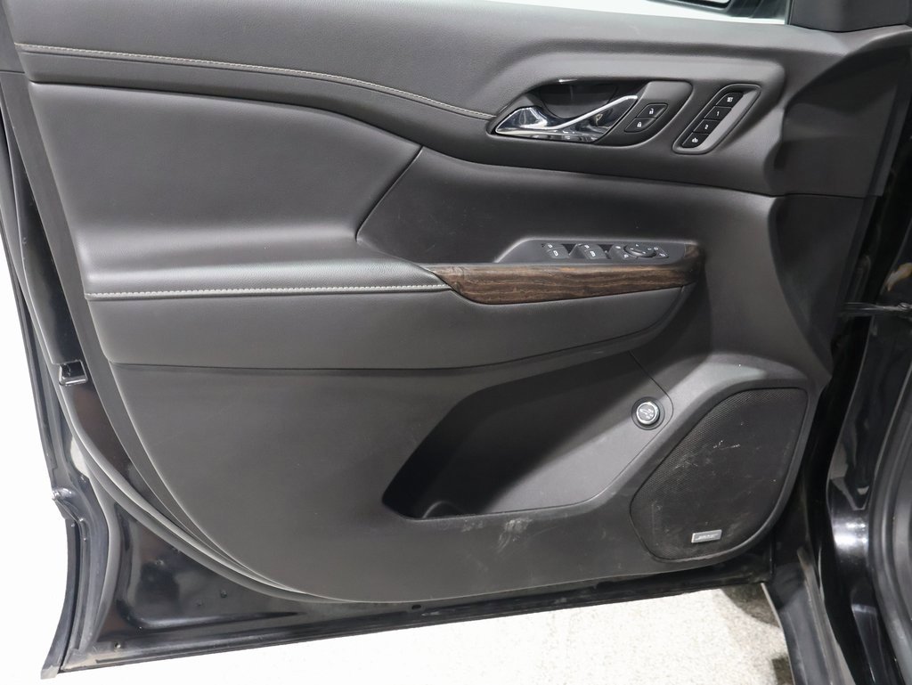 Used 2022 GMC Acadia Denali image 11