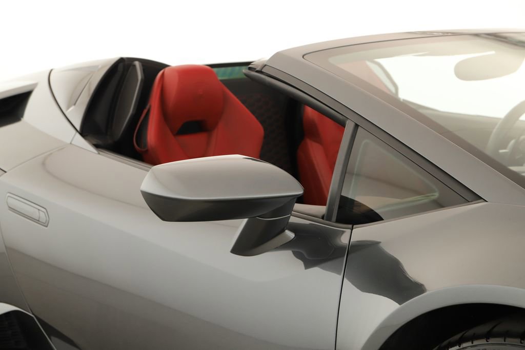 Used 2016 Lamborghini Huracan LP 610-4 image 36