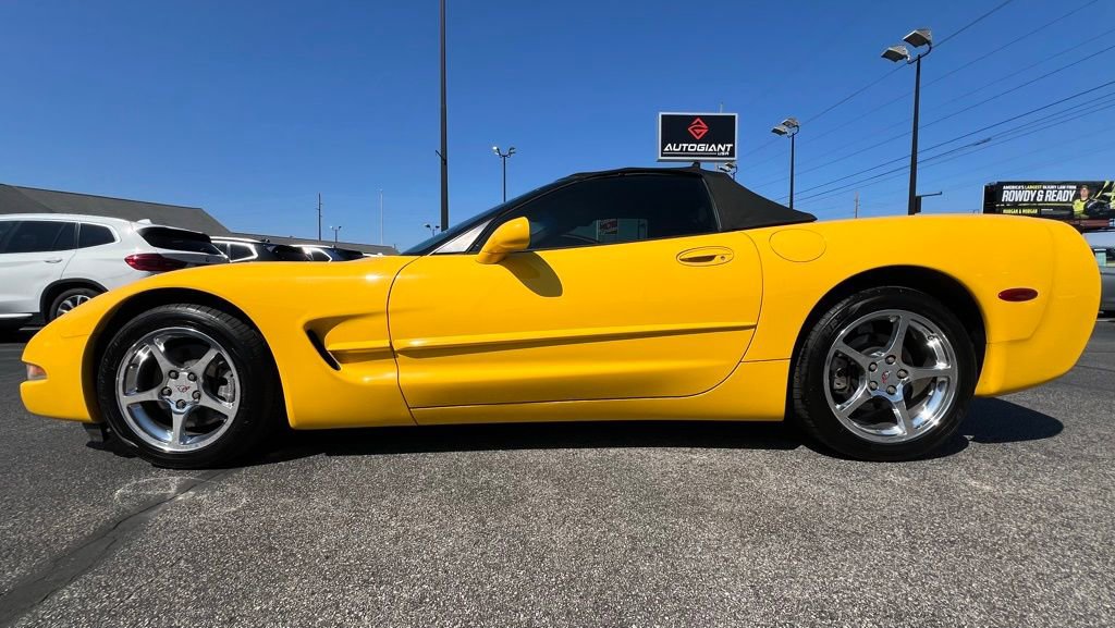 Used 2002 Chevrolet Corvette Convertible w/ Preferred Equipment Group2 image 3
