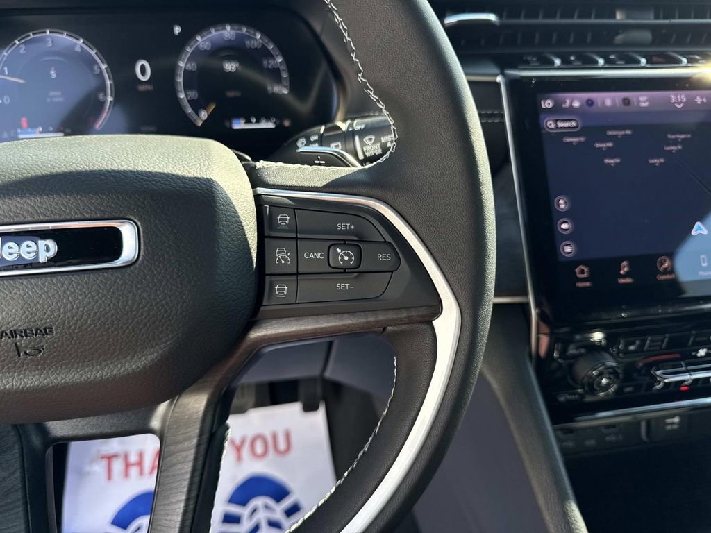 New 2025 Jeep Grand Cherokee Limited w/ Black Appearance Package image 41