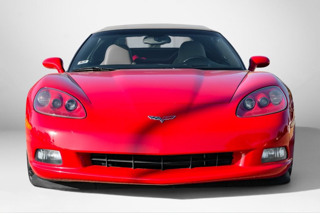Used 2006 Chevrolet Corvette Convertible w/ Preferred Equipment Group RWD image 3