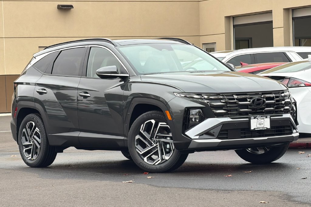 New 2026 Hyundai Tucson Limited AWD/4WD image 2
