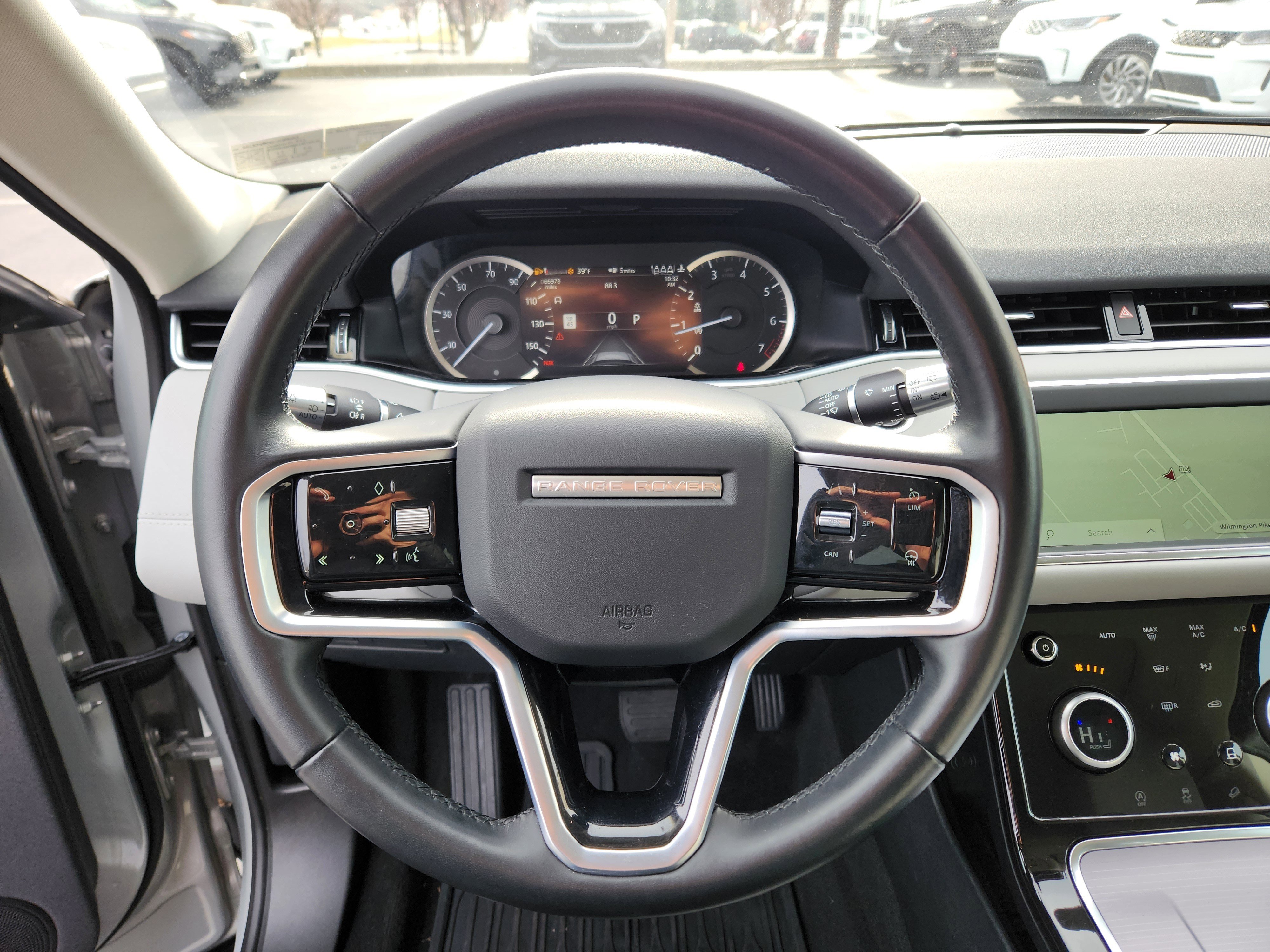 Used 2021 Land Rover Range Rover Evoque S image 18