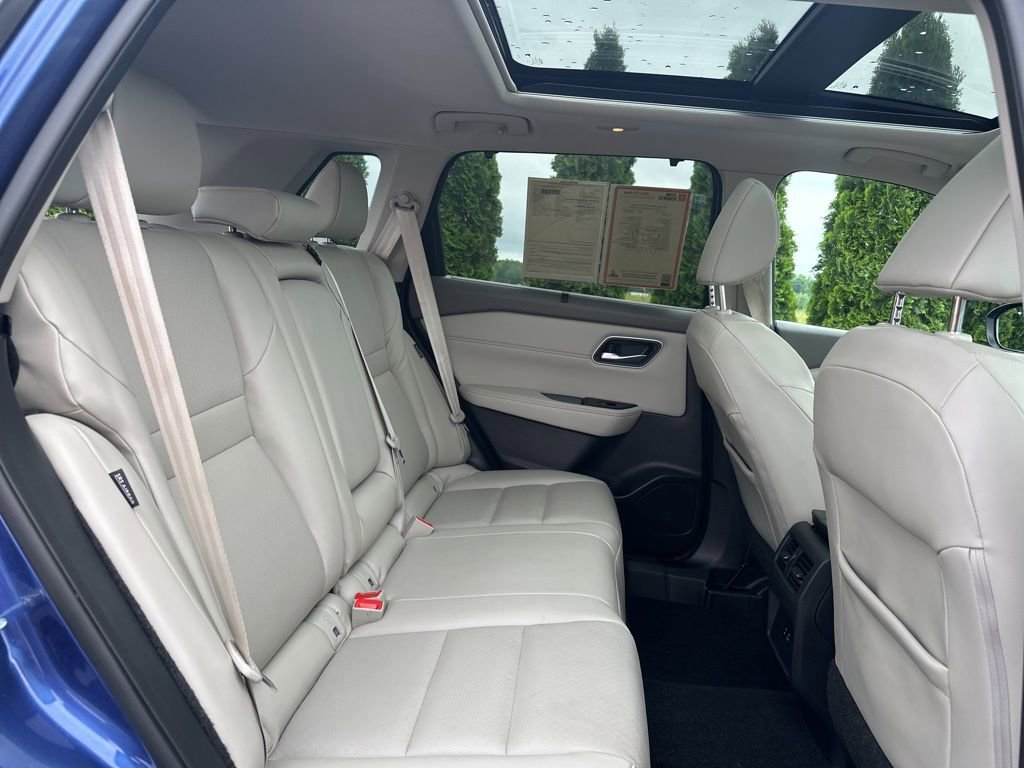 Used 2021 Nissan Rogue SV w/ Premium Package FWD image 37