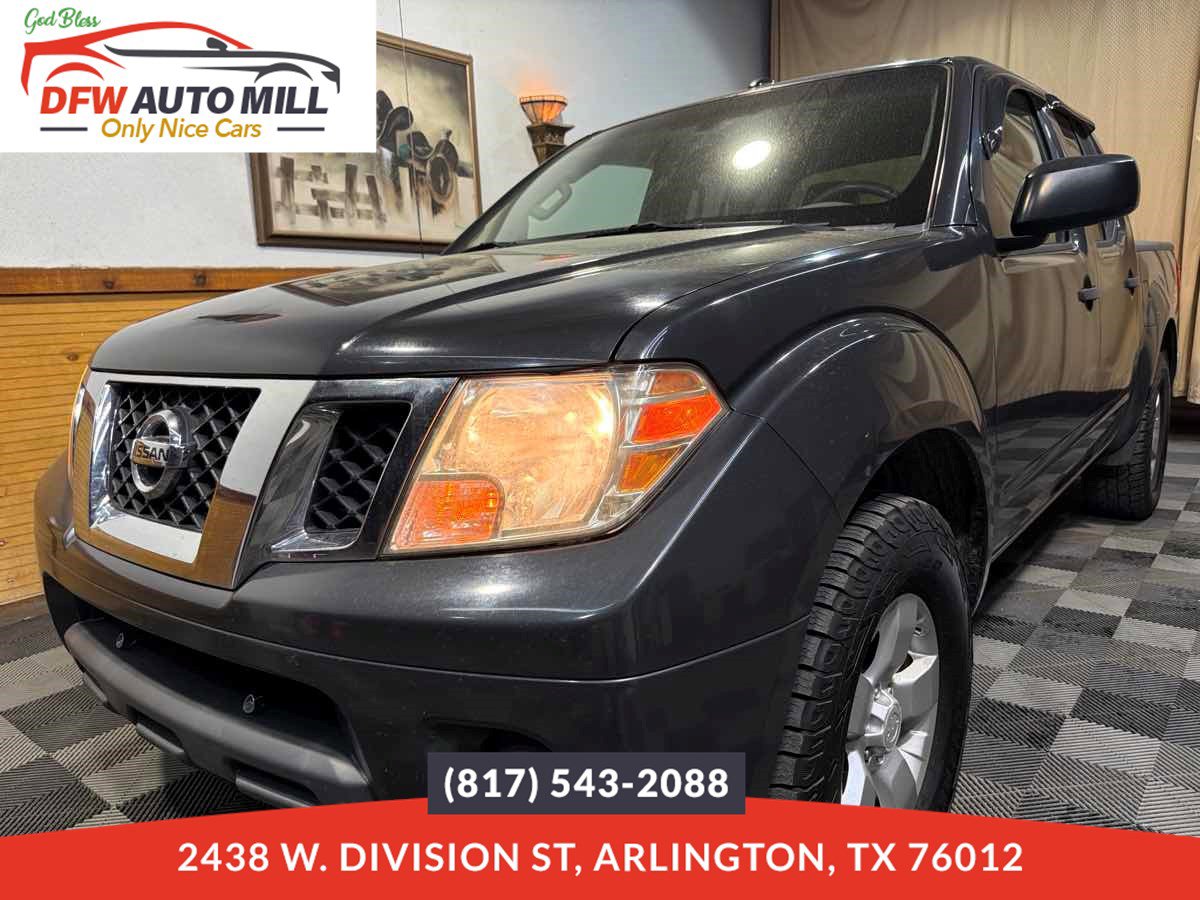 Used 2013 Nissan Frontier SV RWD image 1