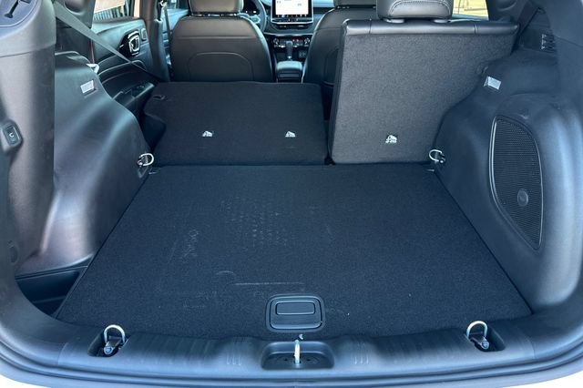 New 2026 Jeep Compass Trailhawk w/ Sun, Sound & Navigation Group AWD/4WD image 18