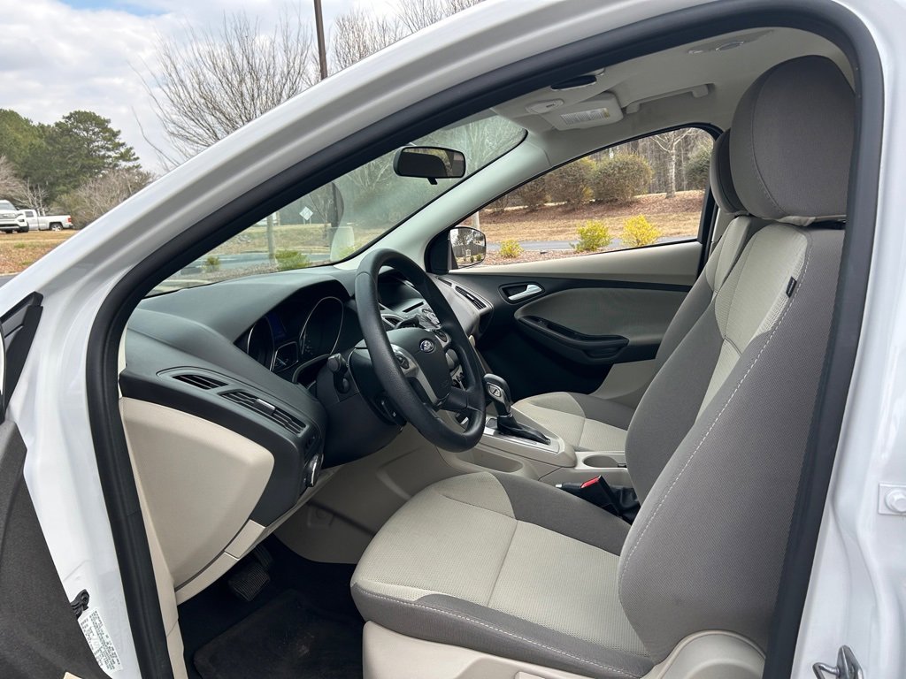 Used 2013 Ford Focus SE image 29