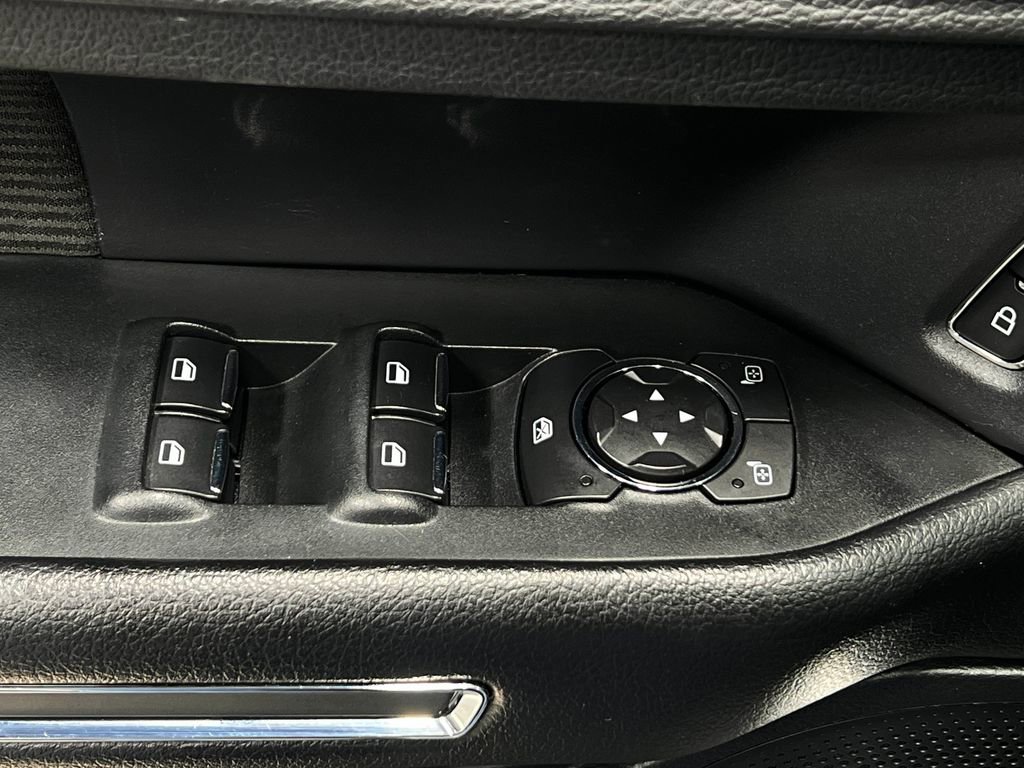 Used 2019 Ford Expedition Max XLT AWD/4WD image 14