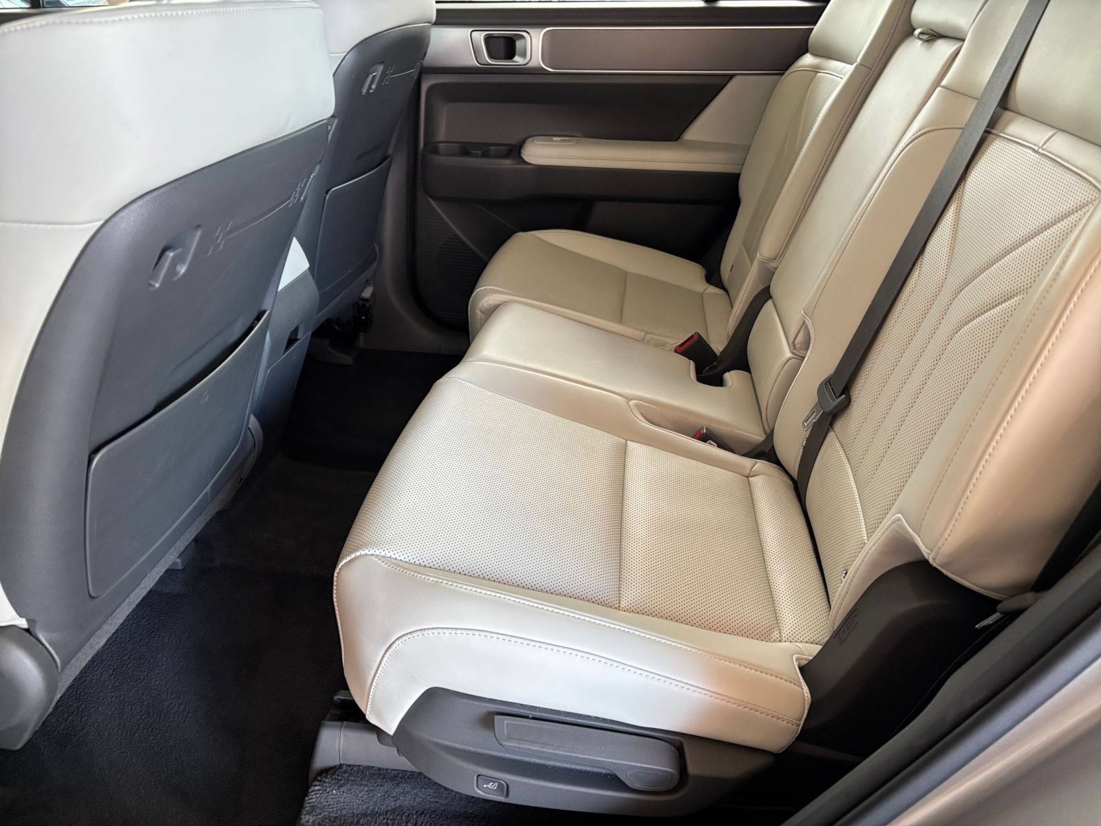 Used 2026 Hyundai Santa Fe SEL FWD image 28