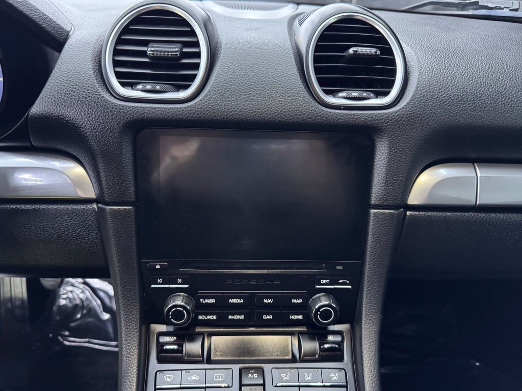 Used 2018 Porsche 718 Cayman RWD image 15