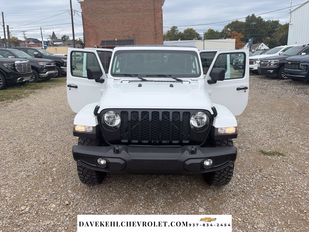 Used 2021 Jeep Gladiator Sport AWD/4WD image 32