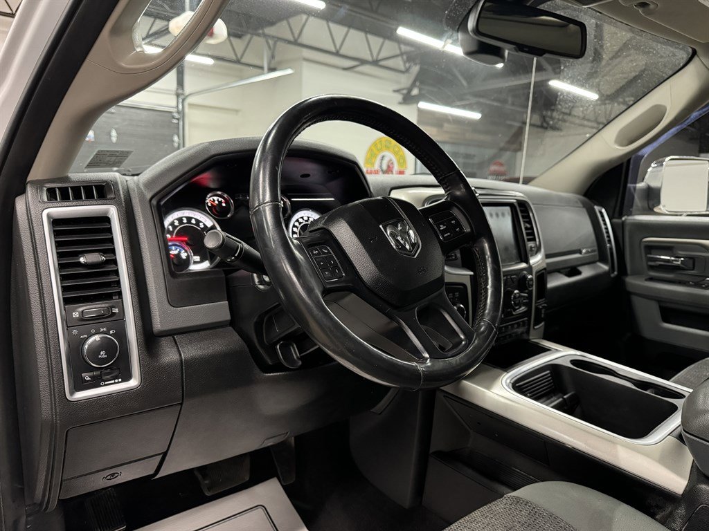 Used 2017 RAM 3500 Big Horn AWD/4WD image 23