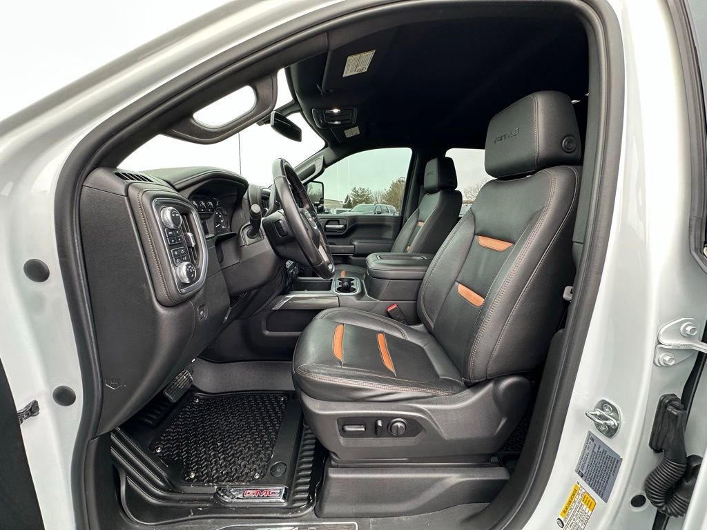 Used 2021 GMC Sierra 2500 AT4 w/ Gooseneck/5TH Wheel Package image 2