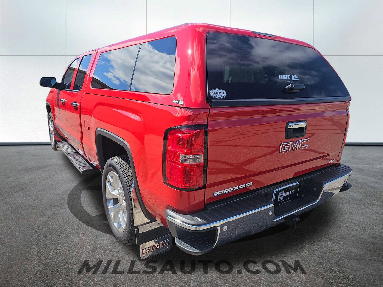 Used 2015 GMC Sierra 1500 SLT w/ SLT Preferred Package image 8