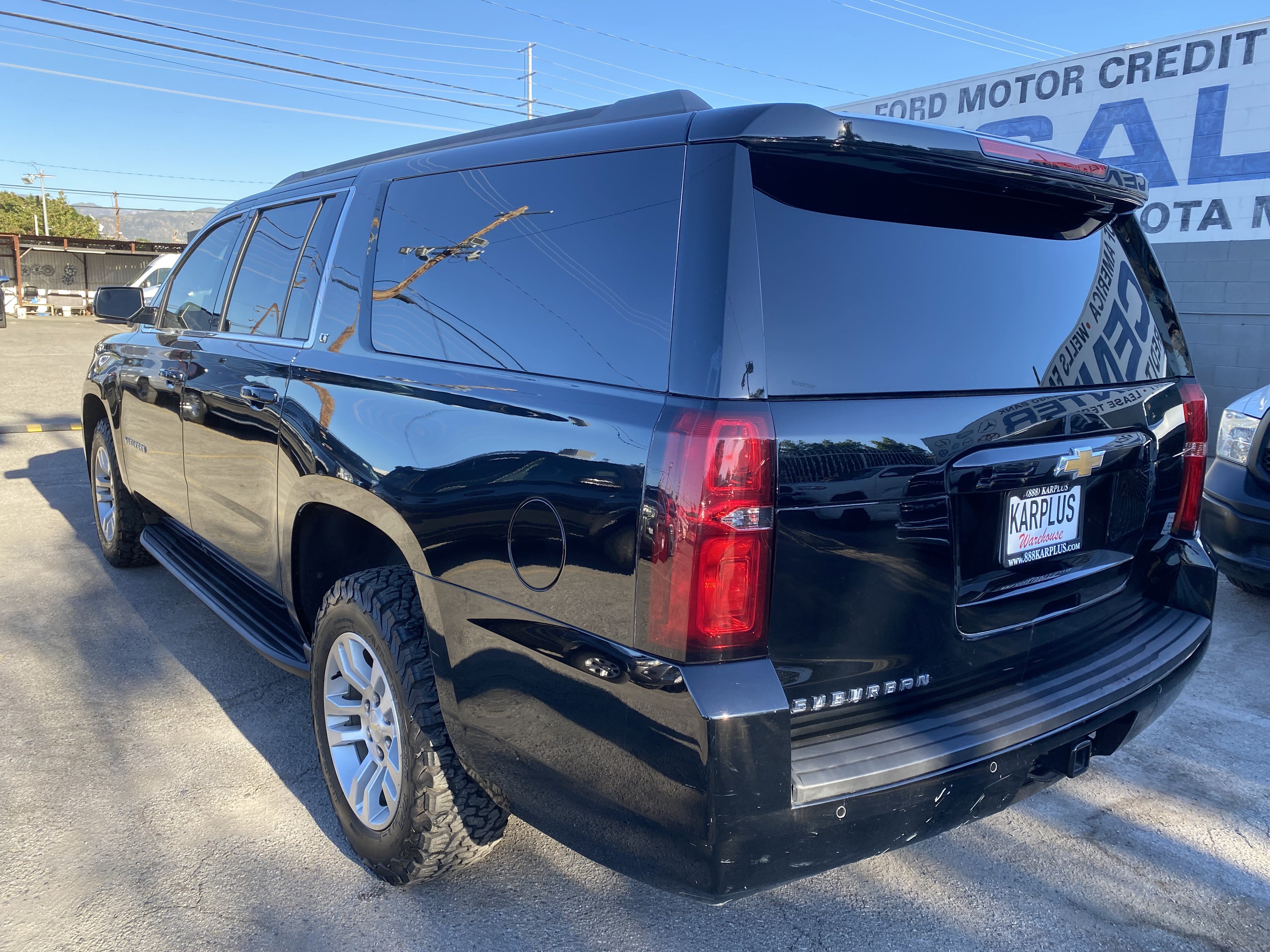 Used 2020 Chevrolet Suburban LT AWD/4WD image 11