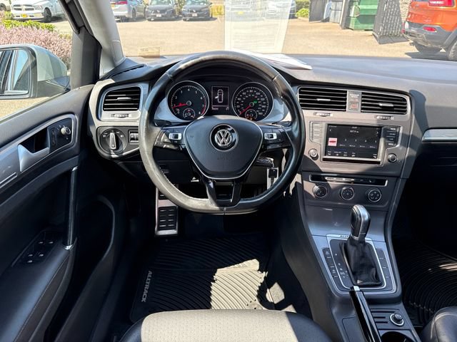 Used 2017 Volkswagen Golf Alltrack S AWD/4WD image 28
