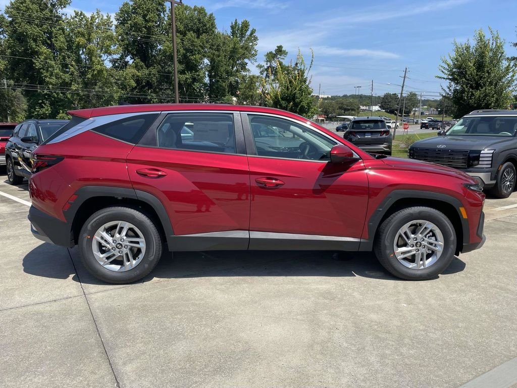 New 2026 Hyundai Tucson SE FWD image 2