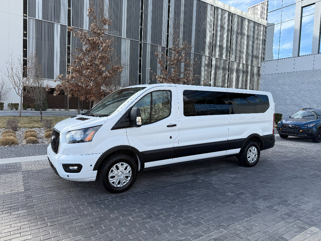 Used 2024 Ford Transit 350 XLT image 2