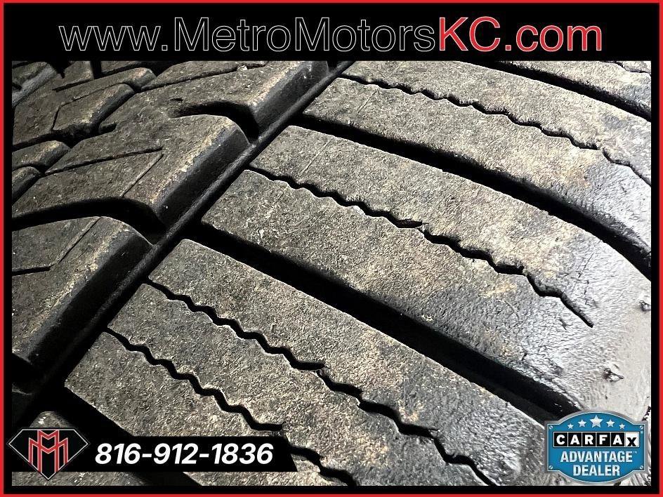 Used 2017 Ford Fusion SE image 36