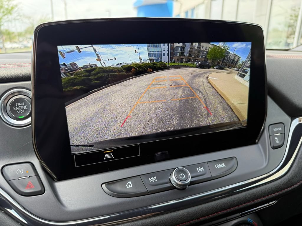 Used 2025 Chevrolet Blazer RS FWD image 8