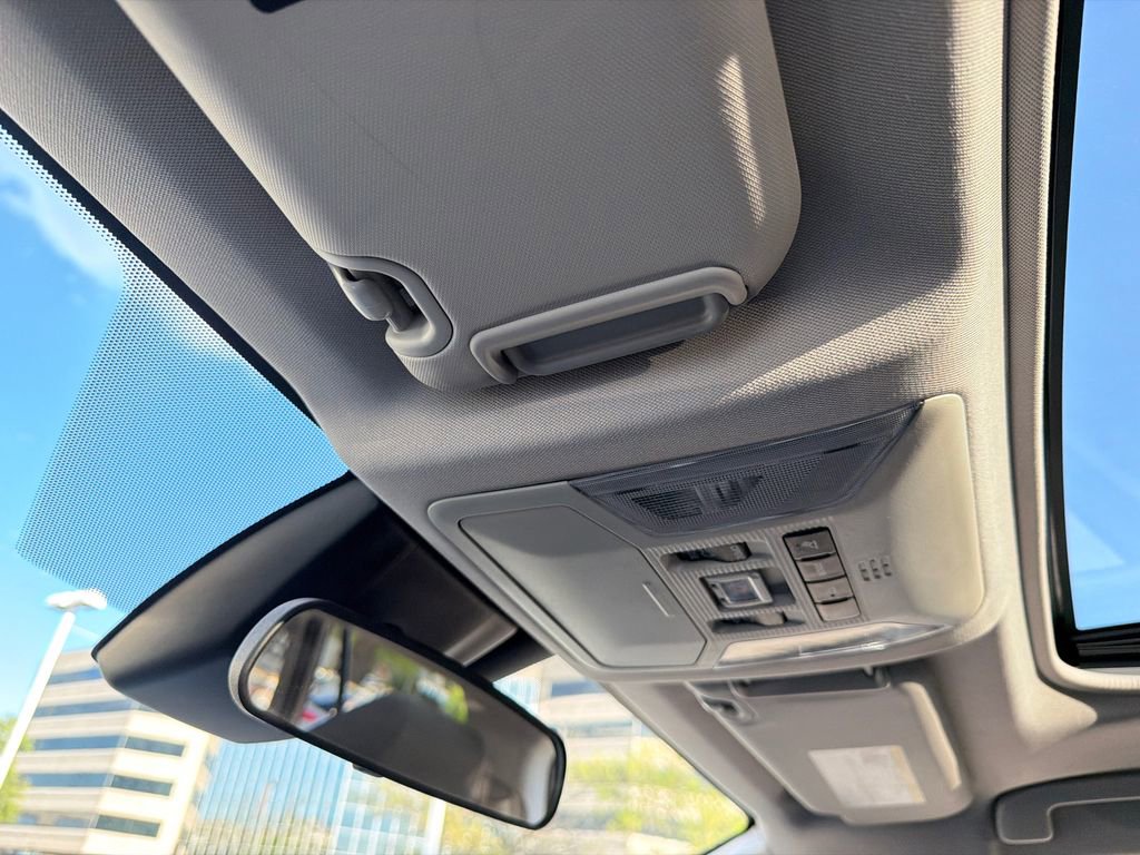 Used 2020 Toyota RAV4 XLE w/ Convenience Package image 32