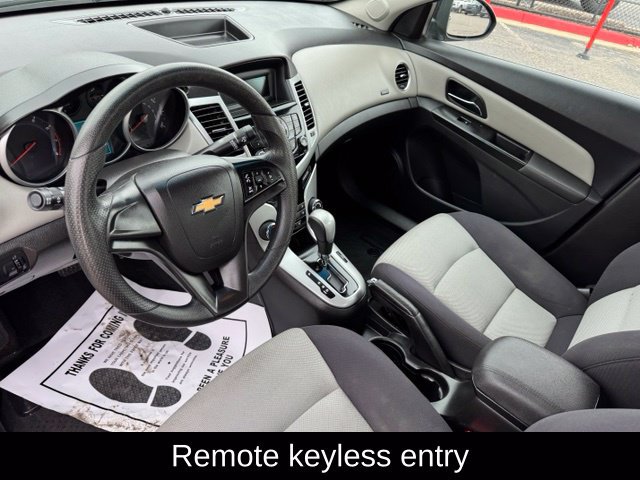 Used 2014 Chevrolet Cruze LS FWD image 16