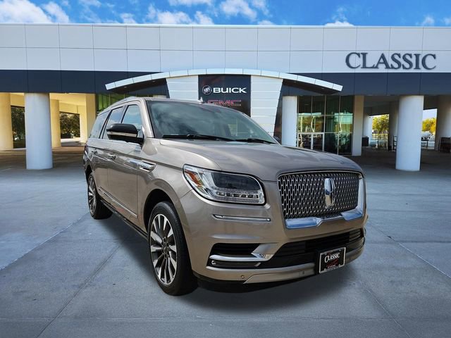 Used 2018 Lincoln Navigator Select