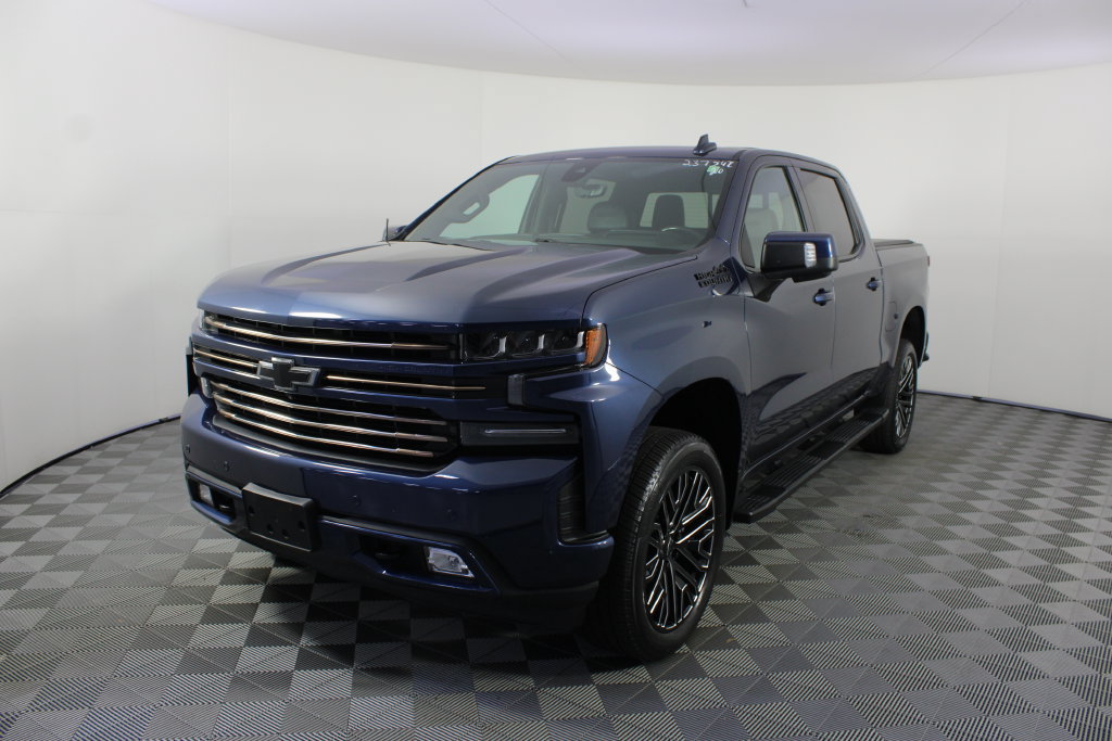 Used 2020 Chevrolet Silverado 1500 High Country w/ Technology Package AWD/4WD image 26