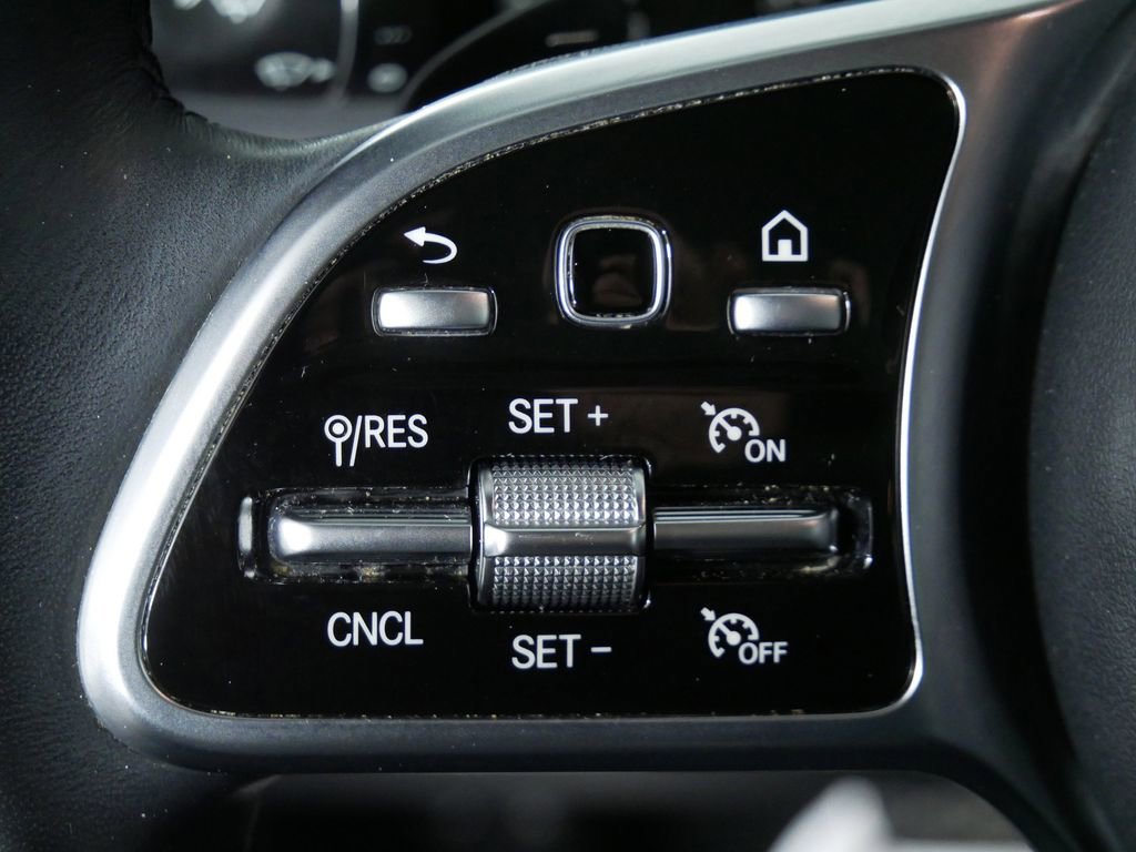 Used 2020 Mercedes-Benz GLC 300 4MATIC image 25