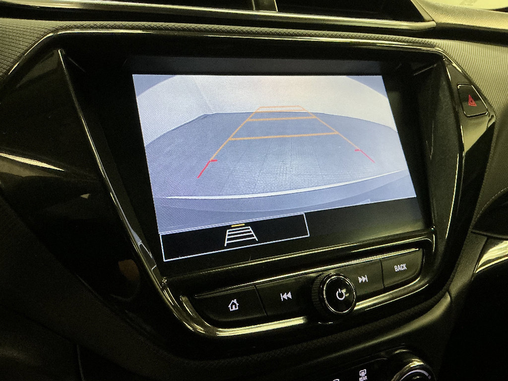 Used 2022 Chevrolet TrailBlazer LT w/ Convenience Package FWD image 16