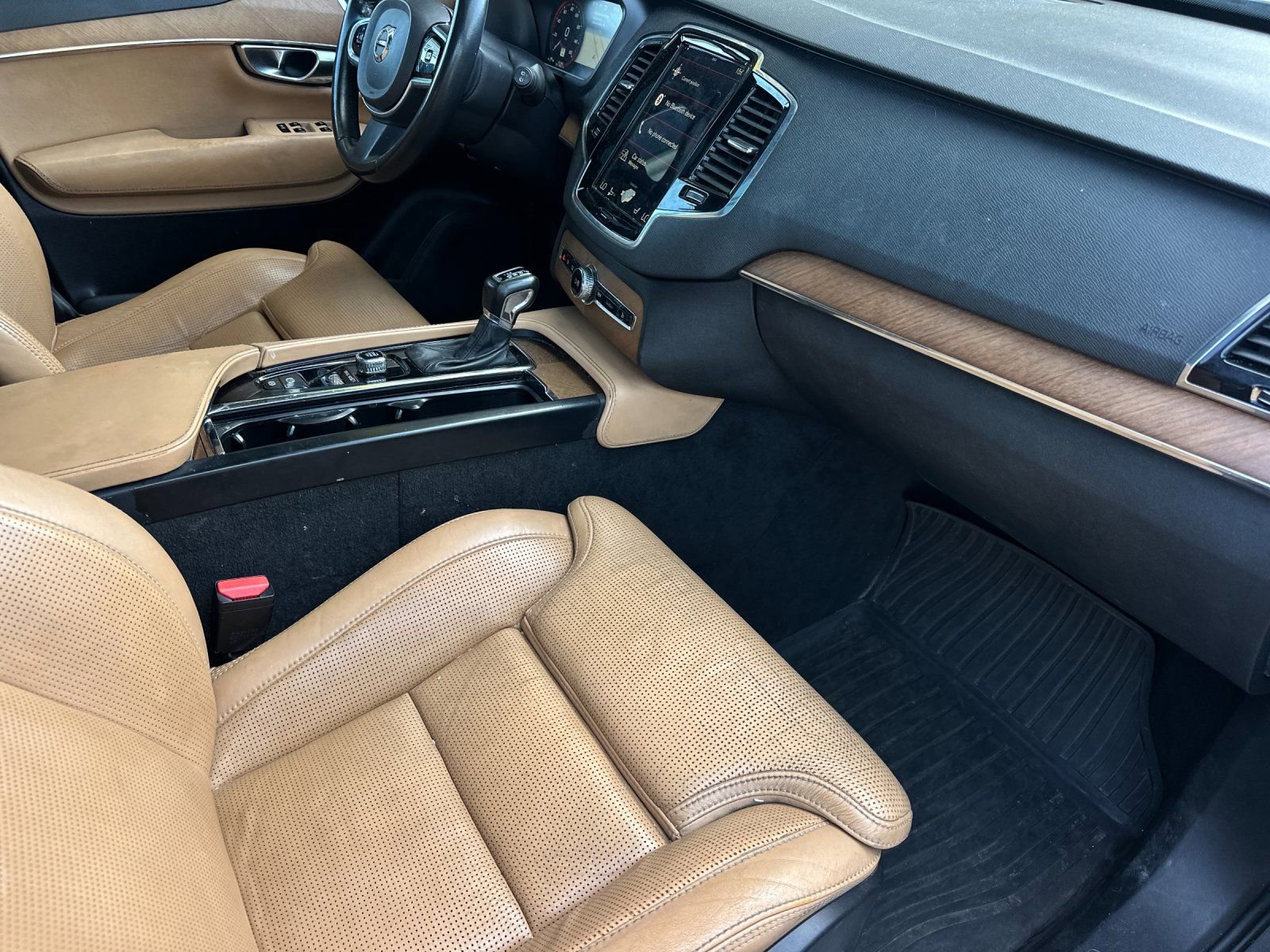 Used 2018 Volvo XC90 T6 Inscription w/ Convenience Package image 16