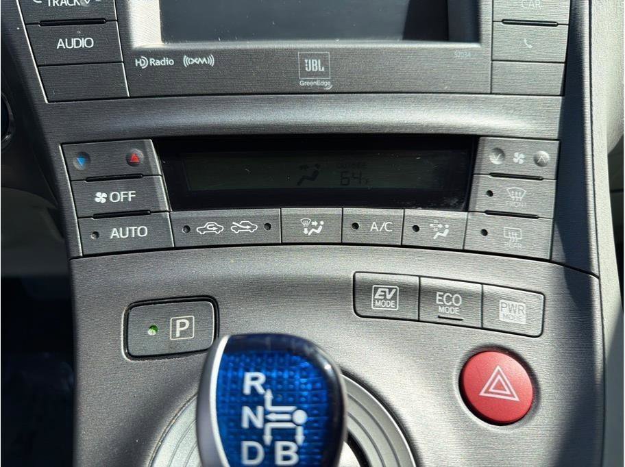 Used 2013 Toyota Prius Four image 18