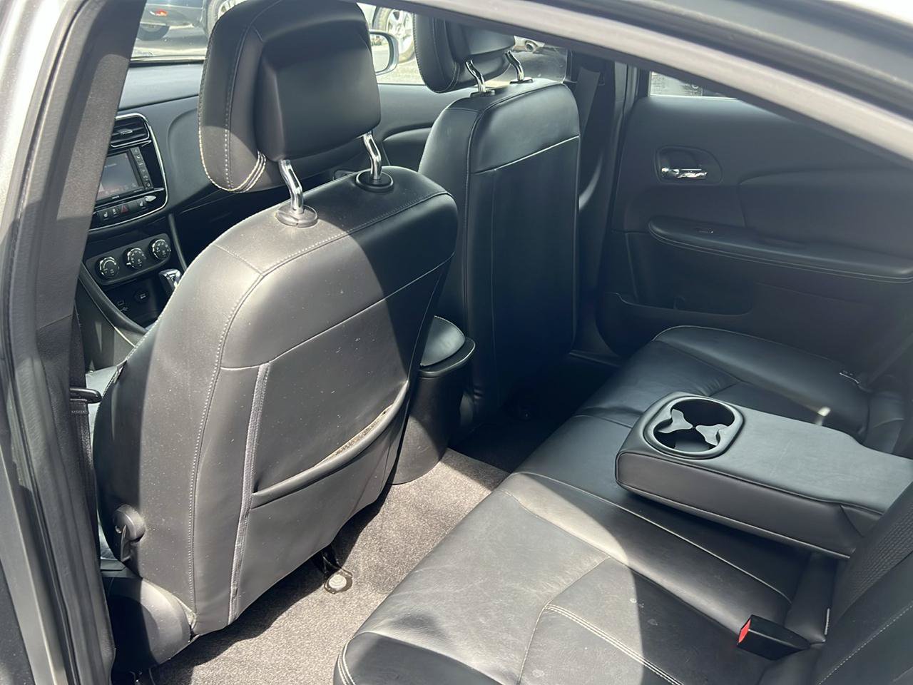Used 2011 Chrysler 200 Limited FWD image 12